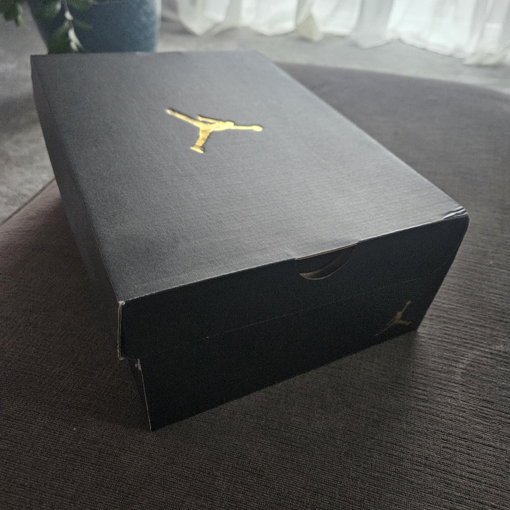 Men's size 8 Retro Jordan 6 Midnight Navy - Picture 4 of 5